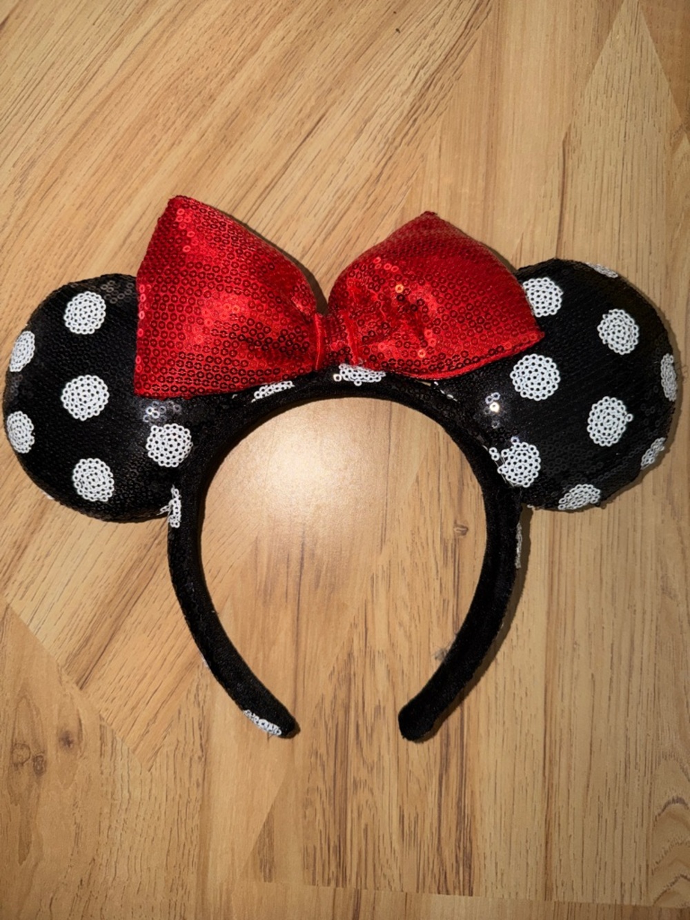 Polka Dot Minnie Mouse Ear Headband with Red Bow